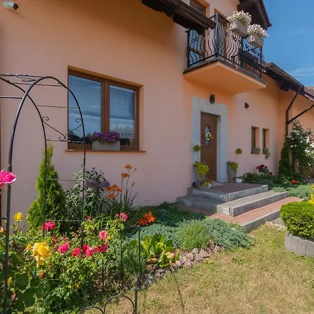 Bursztynek Goscinne *