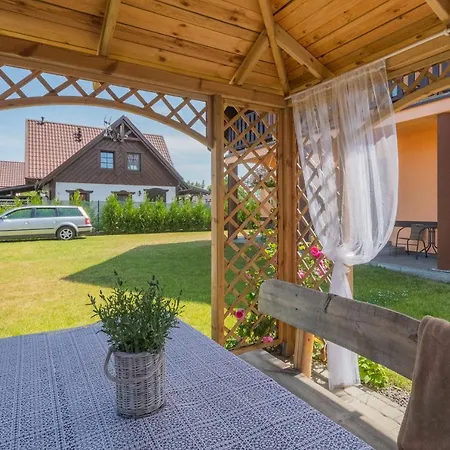 ホームステイ Bursztynek Goscinne