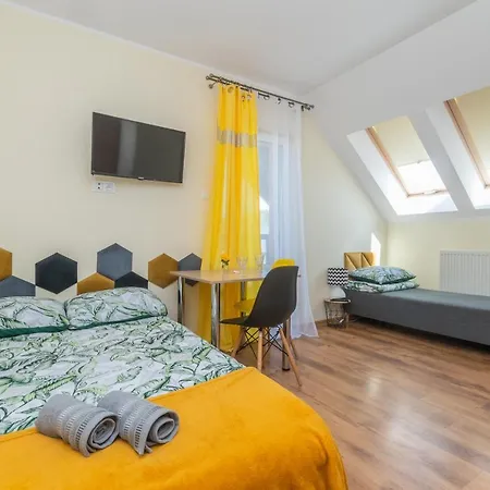 Bursztynek Goscinne *