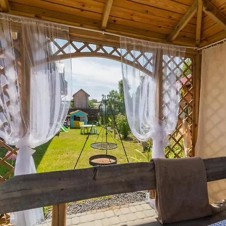 ホームステイ Bursztynek Goscinne