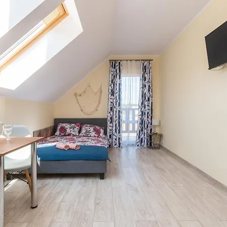 Bursztynek Goscinne ヤンタル