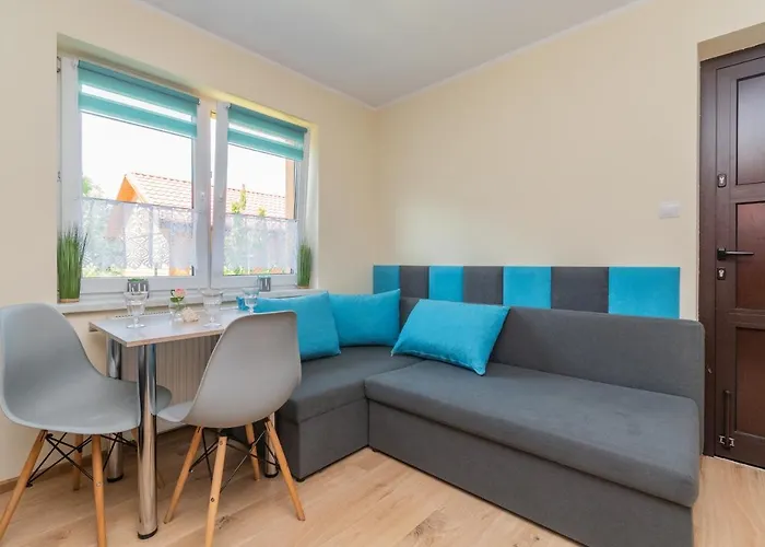 Bursztynek Goscinne منزل للإقامة يانتار