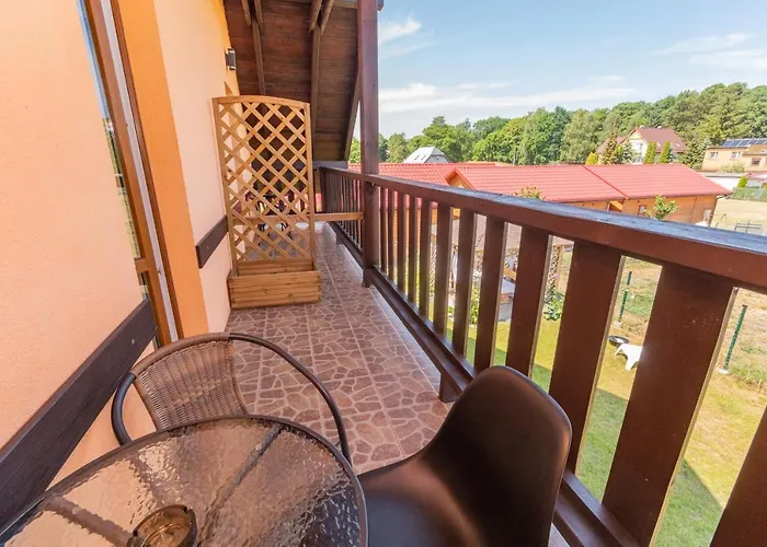 Bursztynek Goscinne * يانتار